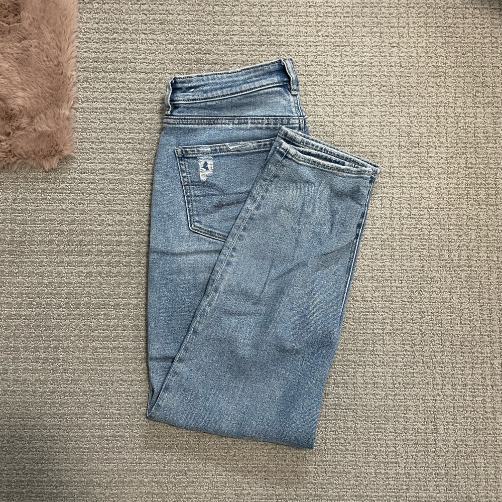 American Eagle High Waist Straight Jean